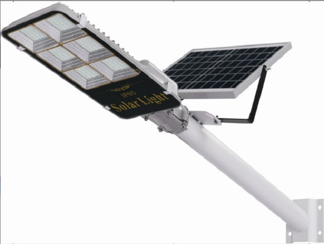 Đèn đường năng lượng mặt trời 300W den-duong-nang-luong-mat-troi-300w-j300-cao-cap