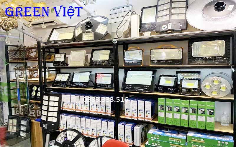 den-nang-luong-mat-troi-200w-solar-light-mnv200