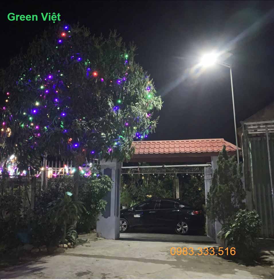 Đèn Led Năng Lượng Mặt Trời den-led-nang-luong-mat-troi-pbc-500w-chieu-sang