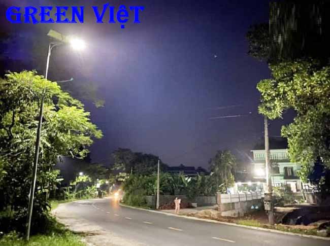 Đèn năng lượng solar light 300W den-nang-luong-solar-light-300w-zl300a