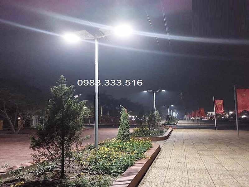 den-duong-nang-luong-mat-troi-500w-chieu-sang-xuyen-dem-mau-moi-dcd2023