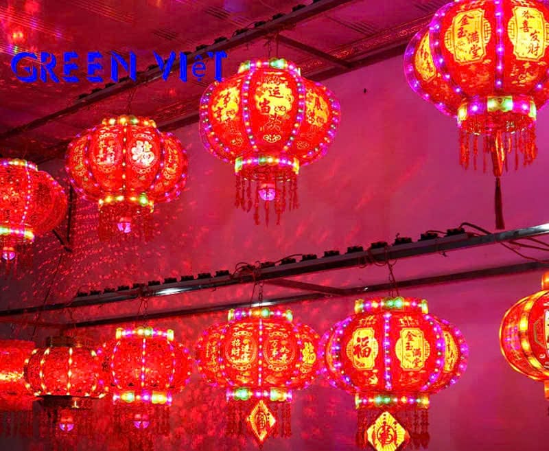 den-long-xoay-led-dien-nhieu-mau-sac-dat-vang-mang-may-man-ngay-tet-dlx06