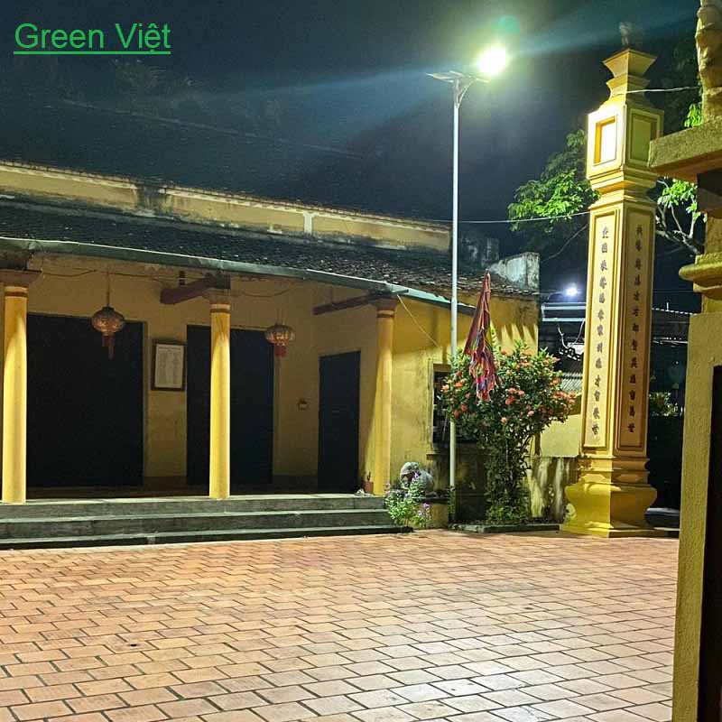 Đèn Năng Lượng Mặt Trời Ánh Sáng Vàng den-duong-nang-luong-mat-troi-300w-bcv300-anh-sang-vang