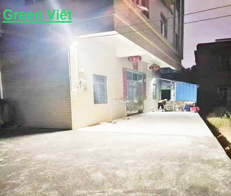 den-pha-nang-luong-mat-troi-100w-pv100-cao-cap