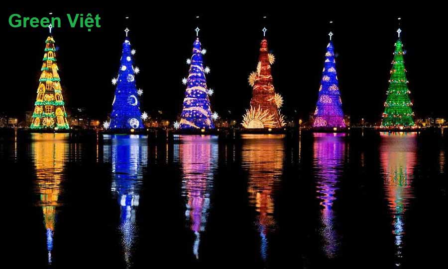 cay-thong-noel-trang-tri-bong-led-dep-re