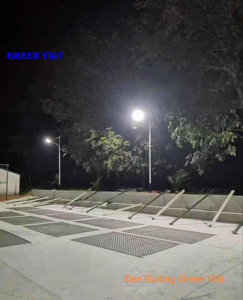 den-nang-luong-mat-troi-bc-200w-lap-duong-di-san-vuon