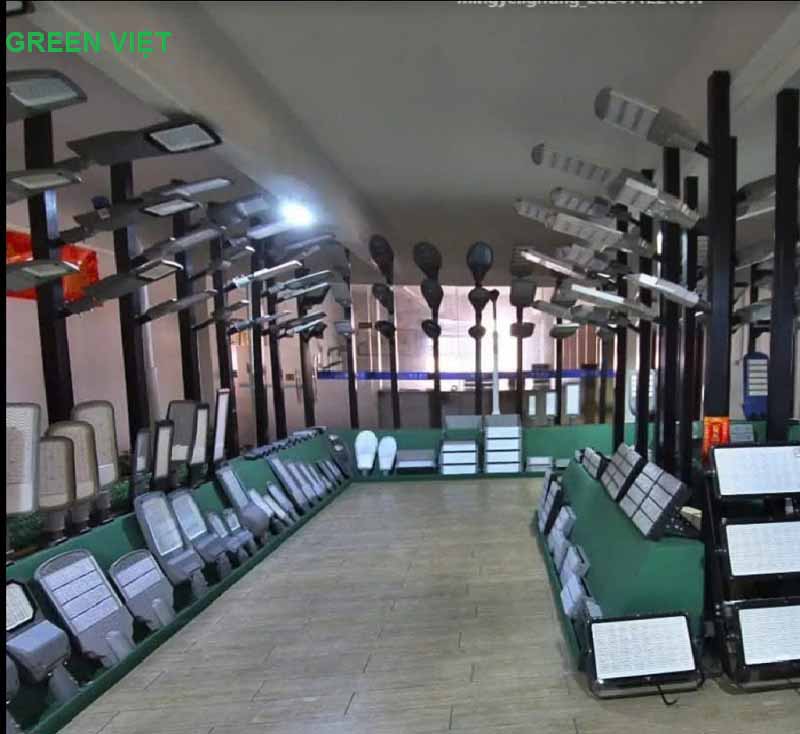 den-nang-luong-mat-troi-cao-cap-agv-500w