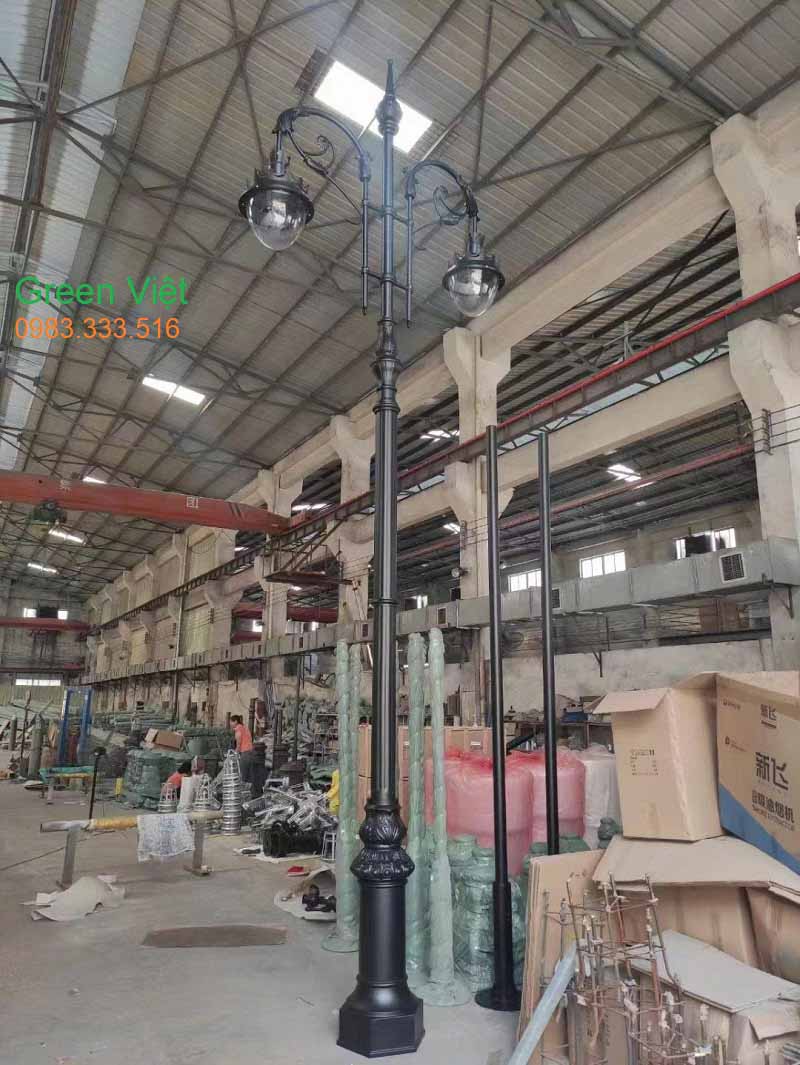 cot-den-san-vuon-3-dau-nang-luong-mat-troi-lp-cv4105