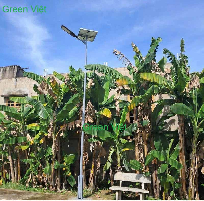 Đèn Năng Lượng Mặt Trời JD 2000W den-nang-luong-mat-troi-jd-l2000