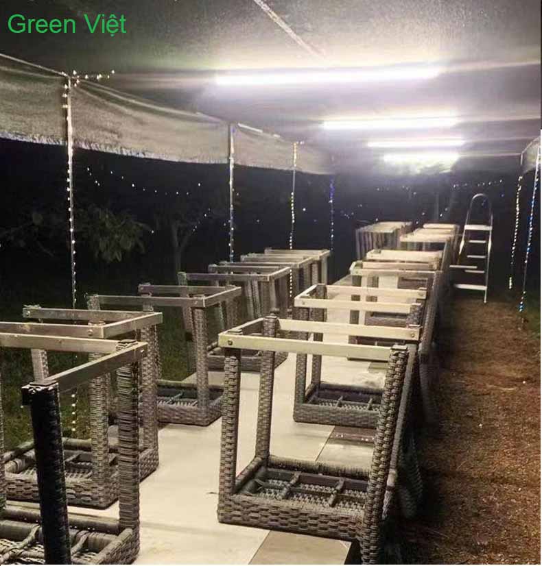 Đèn Hắt Tranh Năng Lượng Mặt Trời den-hat-tranh-nang-luong-mat-troi-vht-01