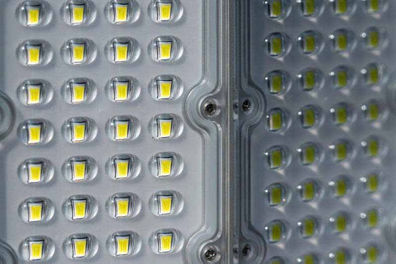 Đèn Led Năng Lượng Mặt Trời 500W