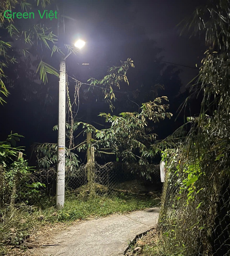 Đèn Năng Lượng Mặt Trời Jindian den-nang-luong-mat-troi-jindian-j-369-gia-re