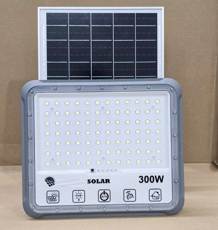 den-pha-chong-choi-nang-luong-mat-troi-300w