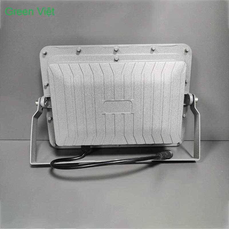 den-pha-led-nang-luong-mat-troi-p-100w