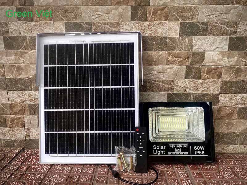 Đèn Pha Năng Lượng Mặt Trời Rời không Có Tấm Pin den-pha-nang-luong-mat-troi-roi-khong-co-tam-pin