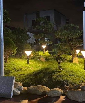 den-cam-dat-nang-luong-mat-troi-den-trang-tri-solar-light