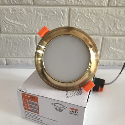 den-led-am-tran-7w-as-702-1-vien-vang