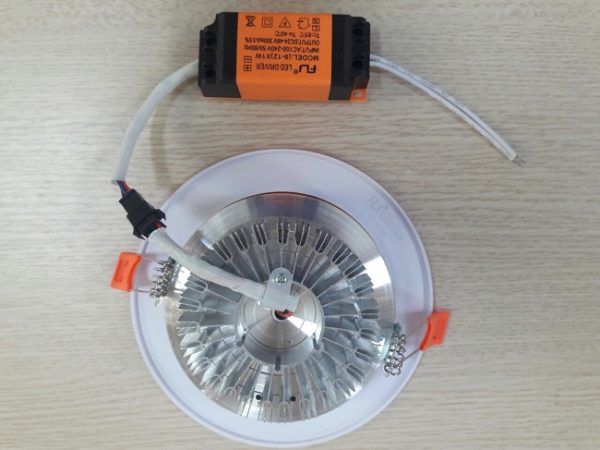 den-led-am-tran-as-70-vien-vang-downlight-7w-vien-vang