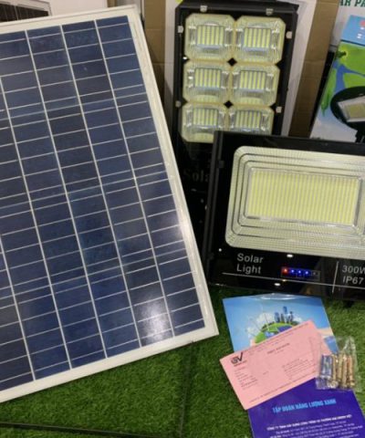 den-nang-luong-mat-troi-300w-ip67-den-nang-luong-cao-cap-solar-light