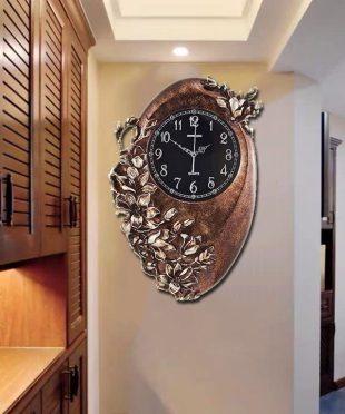 dong-ho-trang-tri-nghe-thuat-phong-khach-lan-tinh-yeu-g8076