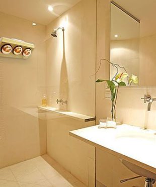 den-suoi-3-bong-den-suoi-nha-tam