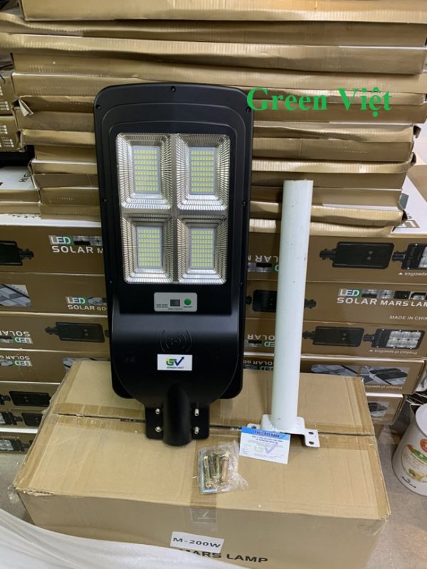 den-duong-nang-luong-mat-troi-lien-tam-pin-120w-den-solar-light-lt-120