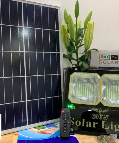 den-pha-200w-nang-luong-mat-troi-den-solar-light-200w-tsn