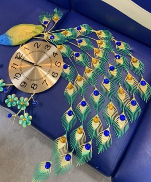 dong-ho-treo-tuong-nghe-thuat-tt15019-chim-cong-xanh