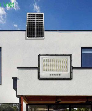 den-nang-luong-mat-troi-lap-loi-di-so-01-den-chieu-sang-duong-di