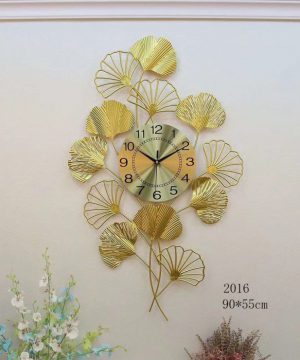 dong-ho-treo-tuong-ma-t152012-trang-tri-phong-khach-hien-dai