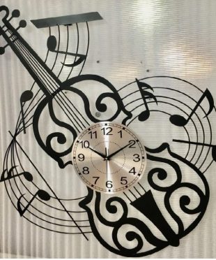 dong-ho-treo-tuong-cay-dan-violon-b1