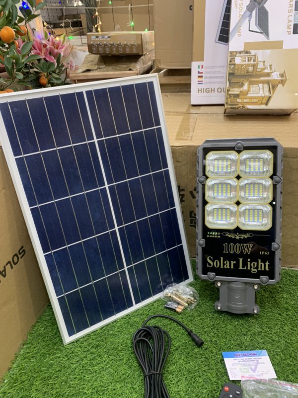 den-duong-nang-luong-mat-troi-cao-cap-200w-den-solar-light-200-mn12