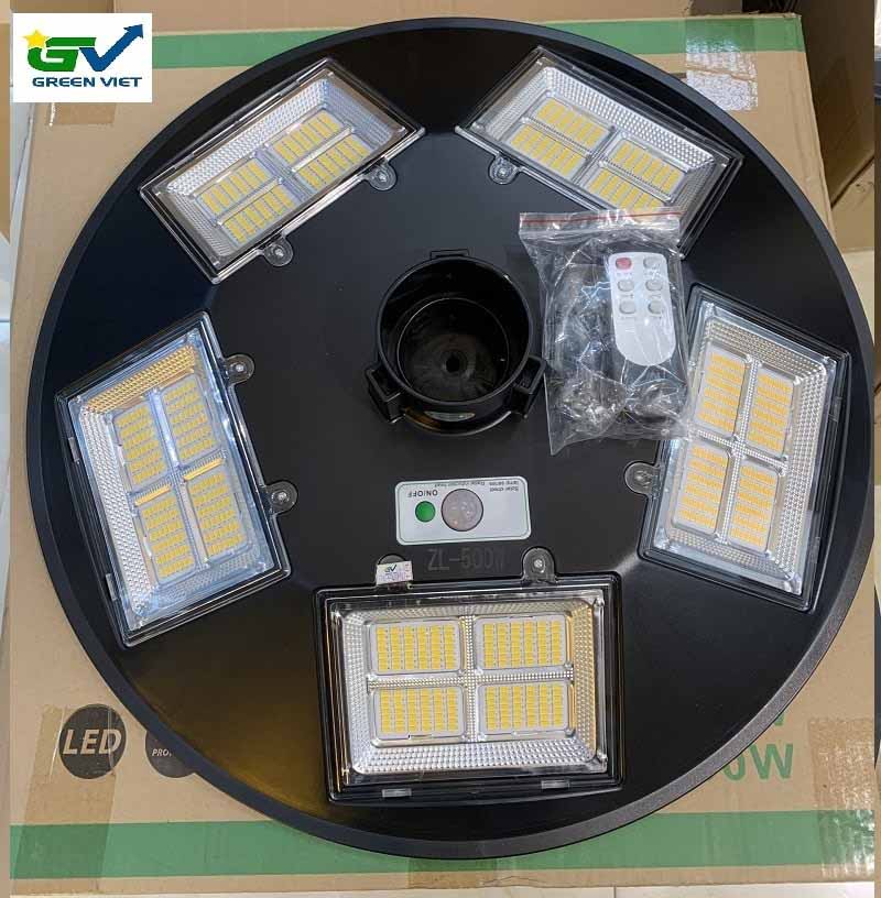 Đèn năng lượng mặt trời UFO 300W den-nang-luong-mat-troi-cao-cap-lap-san-vuon-ufo-300w