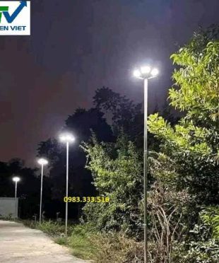 den-nang-luong-mat-troi-cao-cap-lap-san-vuon-ufo-300w