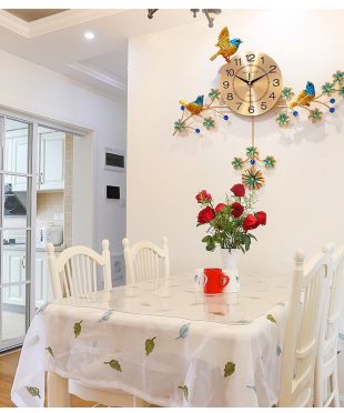 Đồng hồ chim đậu cành mai treo tường nghệ thuật GV34