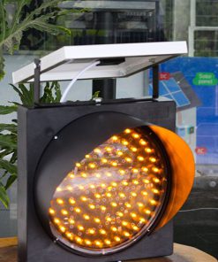 den-led-canh-bao-giao-thong-nang-luong-mat-troi-cbgt-01