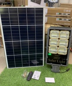 den-nang-luong-mat-troi-cao-cap-300w-lap-duong-giao-thong