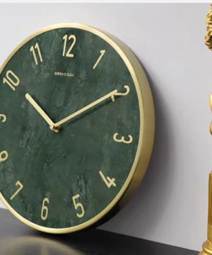 dong-ho-treo-tuong-phong-khach-hinh-mat-da-cam-thach-bh086