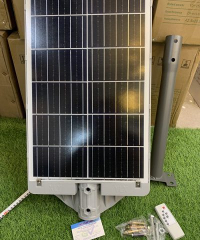 den-nang-luong-mat-troi-cao-cap-200w-tam-pin-lien-mat-led-cob