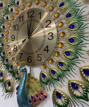 dong-ho-trang-tri-nghe-thuat-chim-cong-hien-dai-t152016