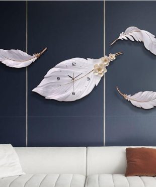 dong-ho-treo-tuong-nghe-thuat-t15240-la-me-bay