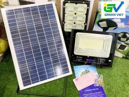 den-nang-luong-mat-troi-300w-pha-pnl300-sang-tap-trung