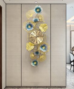 dong-ho-treo-tuong-nghe-thuat-kt123-decor-phong-khach