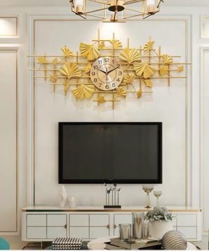 dong-ho-treo-tuong-nghe-thuat-sang-trong-phong-khach-dha50