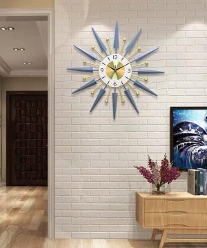 dong-ho-treo-tuong-nghe-thuat-tt15039-vuong-niem-nu-than-mat-troi