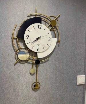 dong-ho-treo-tuong-nghe-thuat-tt22010