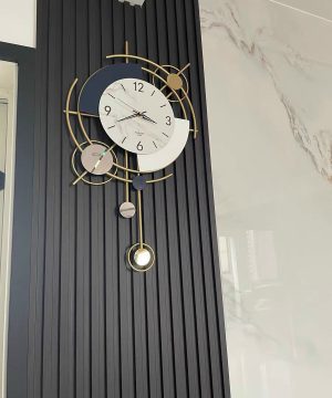 dong-ho-treo-tuong-nghe-thuat-tt22010