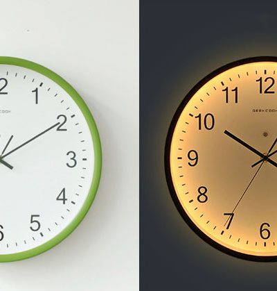 dong-ho-treo-tuong-co-led-phat-sang-khi-co-tieng-dong-tt23047