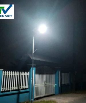 den-duong-nang-luong-mat-troi-cao-ap-300w-zl-150-lap-duong-giao-thong