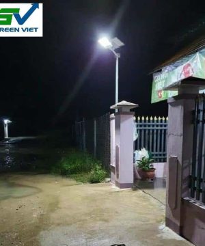 den-duong-nang-luong-mat-troi-cao-ap-300w-zl-150-lap-duong-giao-thong